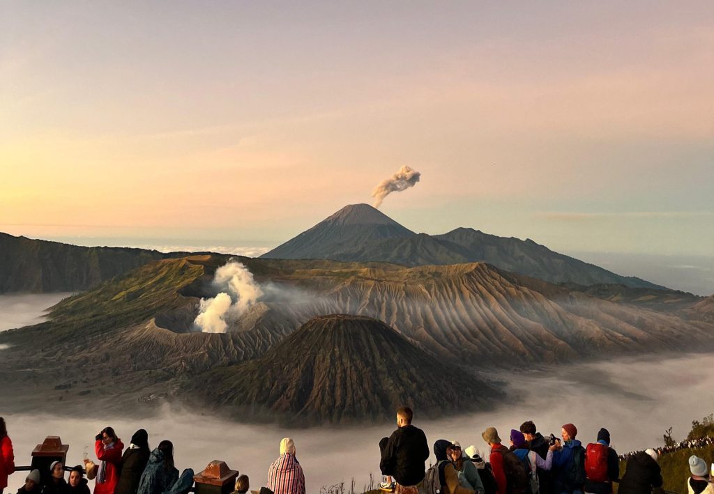 Paket Bromo – Ijen – Tumpak Sewu (4H3M)